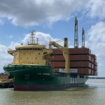 Nueva Palmira recibirá operación inédita de 16 nuevas barcazas de LHG Mining