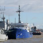 El ROU 22 «Oyarvide» consolida sus primeras campañas hidrográficas en el mar uruguayo