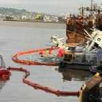 Continúan las tareas de rescate del “Alpha-Crux” en el puerto de Montevideo