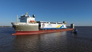 Buquebus recibe en Nueva Palmira al ferry eléctrico más grande del mundo