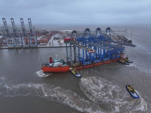 TCP Katoen Natie recibe primera de cinco nuevas grúas pórtico ZPMC