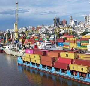 Olaizola advirtió sobre la competencia de los puertos brasileños a Montevideo